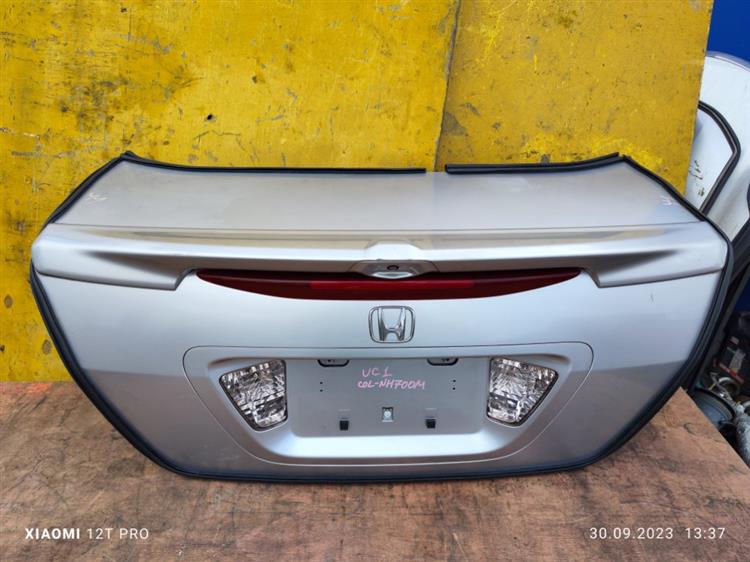 Крышка багажника Хонда Инспаер в Севастополе 652201